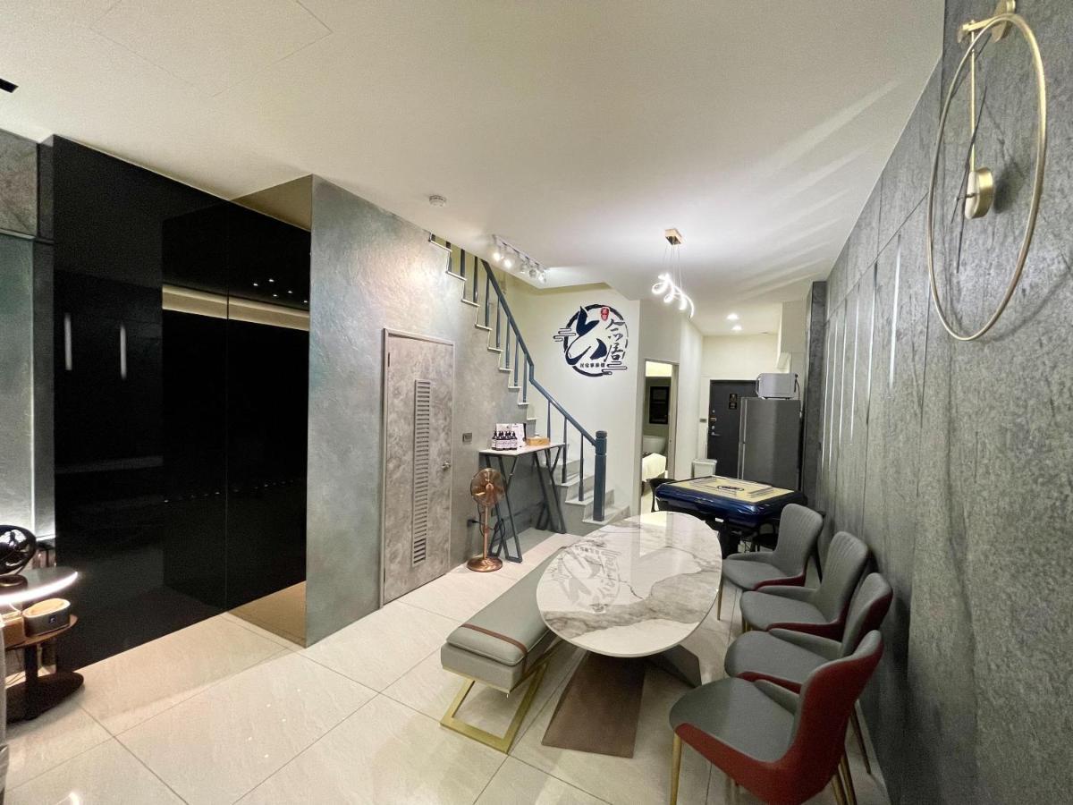 Six Seasons Inn - Qian He Tainan Esterno foto